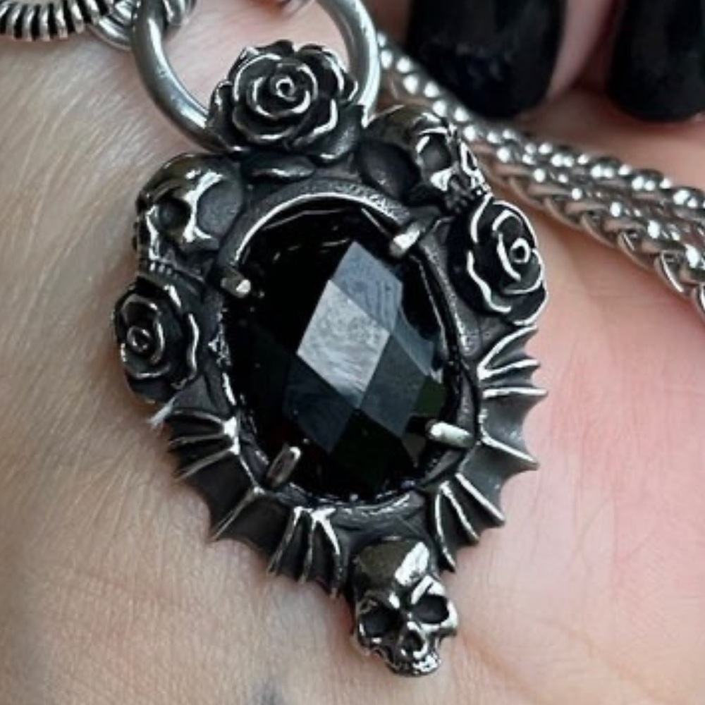 stainless steel necklace double wheat chain onyx stone rose & skull charm - Picture 4 of 13